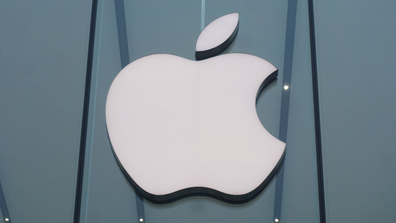 Apple is clearly aiming to reign supreme among fruit-themed logos.